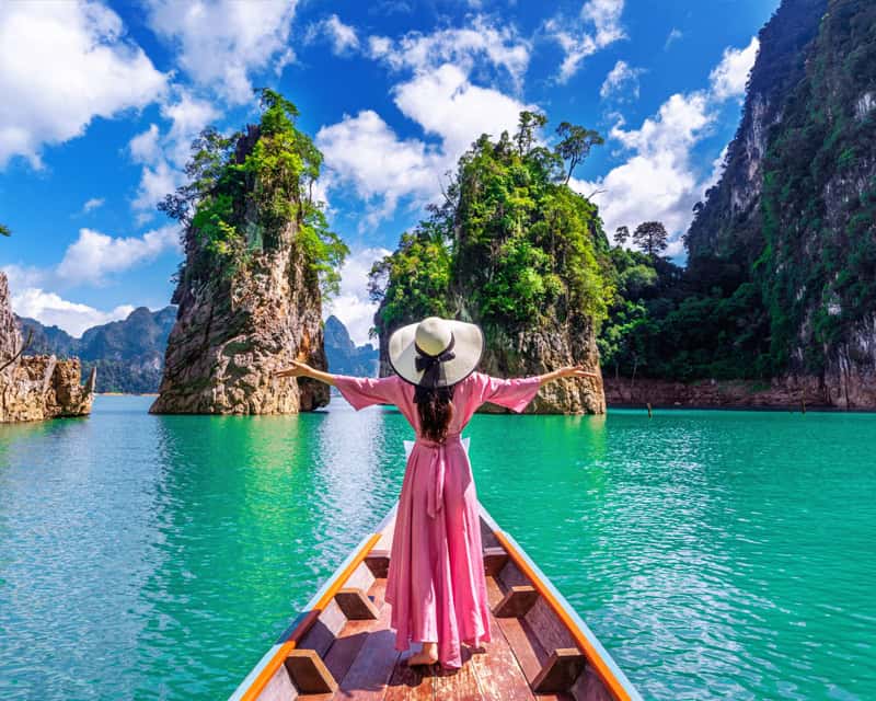 Ha Long Bay, Vietnam — a Vietnam visa for Pakistani passport holders, secured by Tales of Time