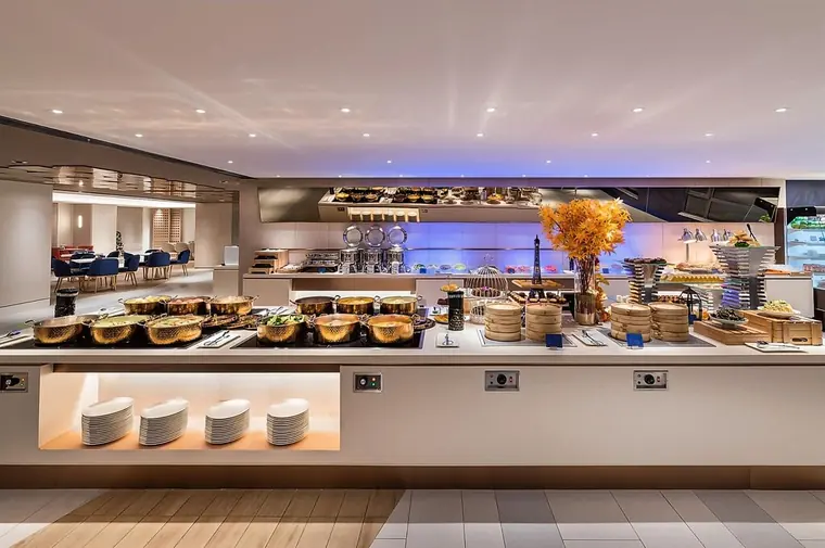Breakfast at the Novotel Hongqiao Gubei